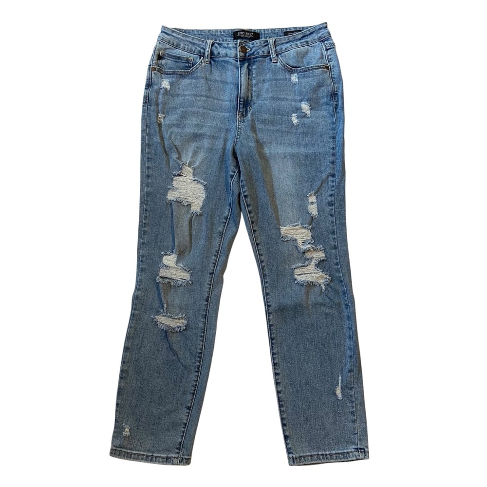 JUDY BLUE Boyfriend Fit Jeans Distressed Medium Wash Womens 13/31 JB82261